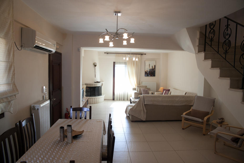 Venetiko Villas Návpaktosz Szoba fotó